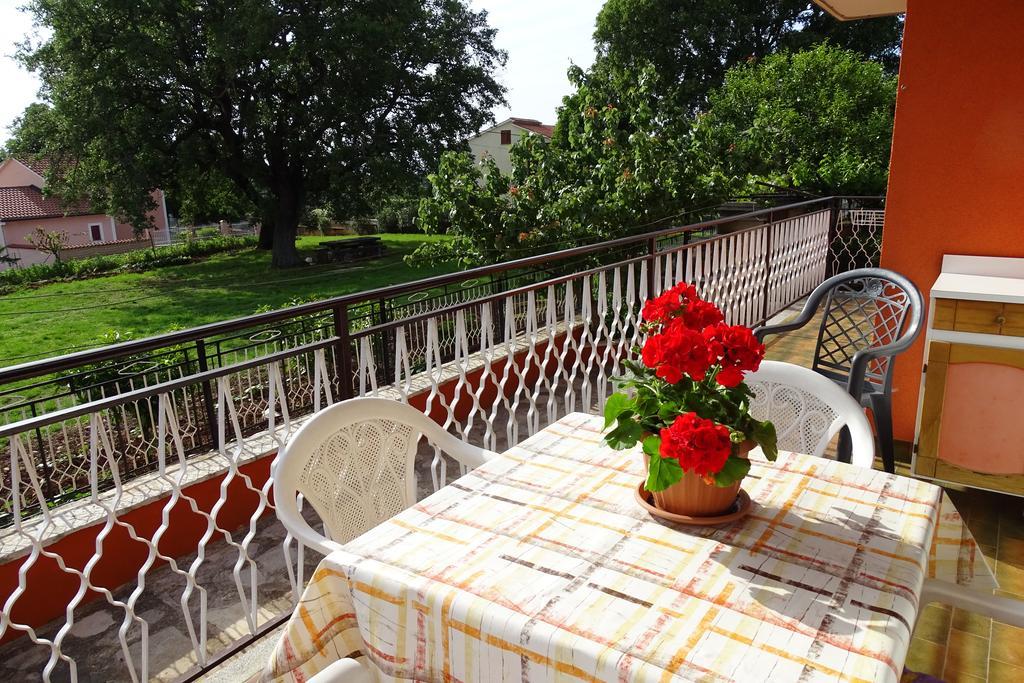 Apartment Parenzana Bibali 65 A 52460-Buje Extérieur photo